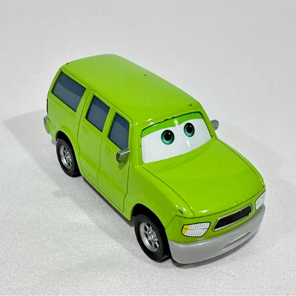 Disney Pixar Cars Charlie Cargo Deluxe Sarge’s Bootcamp Die-cast